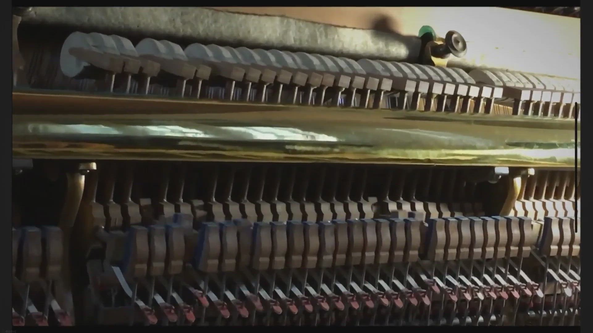 Video thumbnail for Grand Piano Lid: Open or Closed?