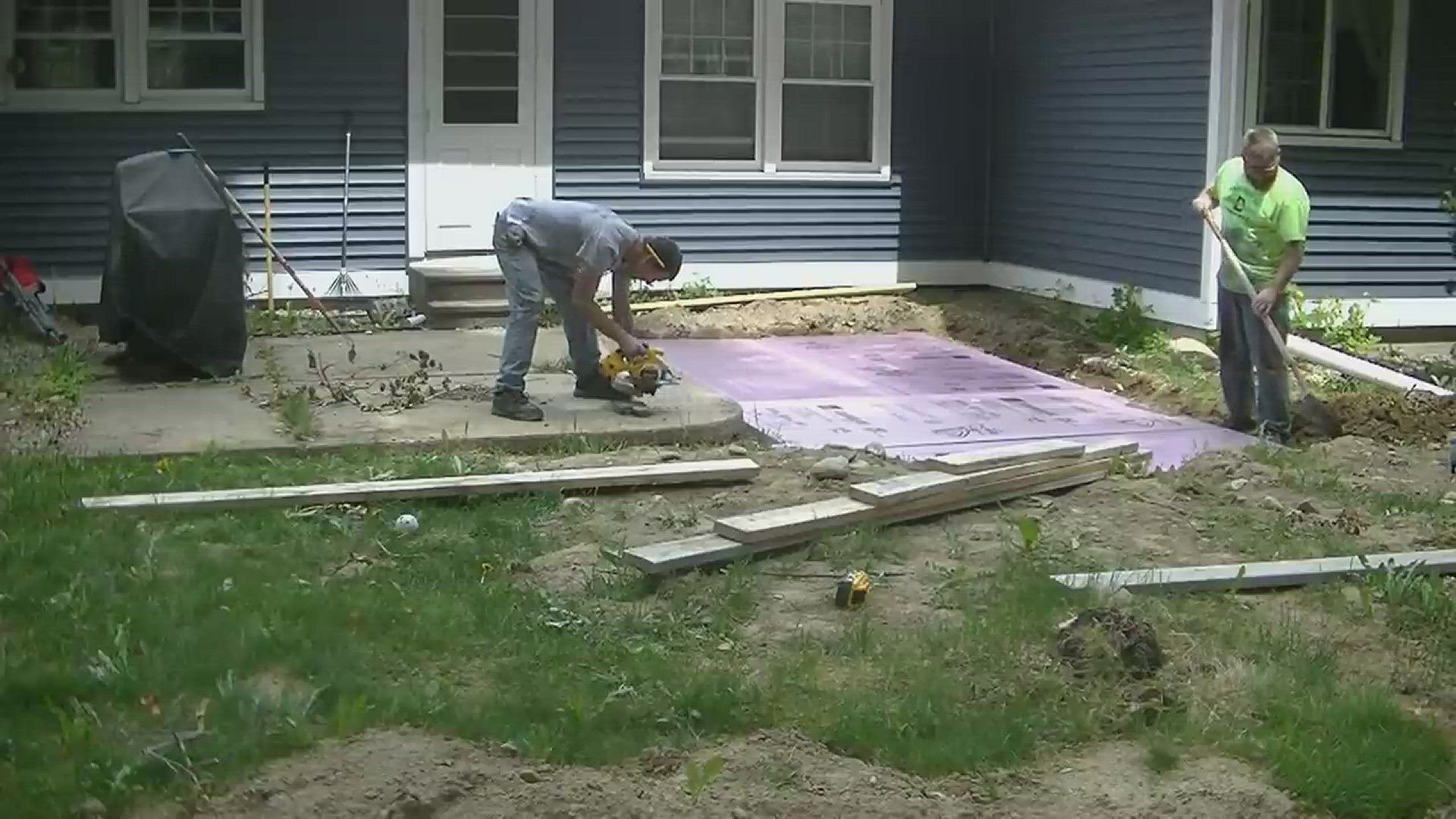 'Video thumbnail for Adding To An Existing Concrete Patio Slab (Forming, Pouring, Finishing)'