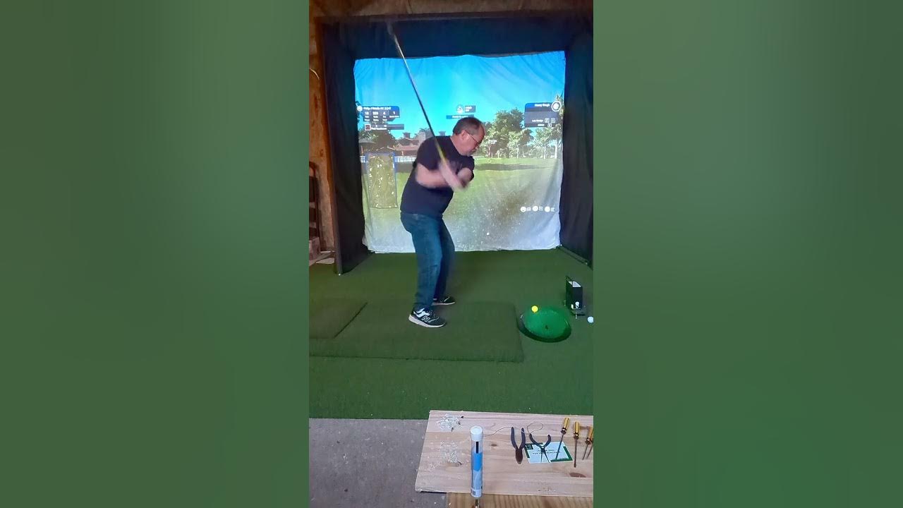 Video thumbnail for Philip J Rotella GC 18th hole - SkyTrak and TGC2019