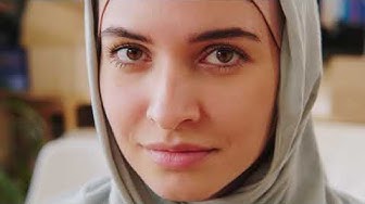 'Video thumbnail for Cómo elegir las pestañas más favorecedoras y de aspecto natural para tu look'
