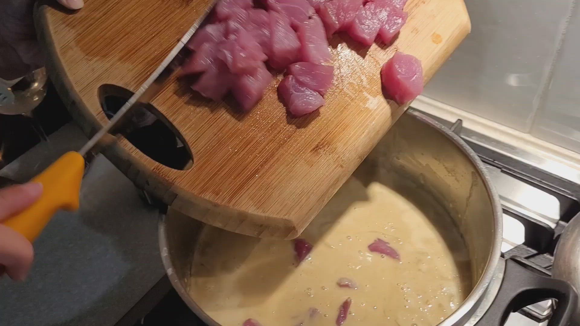 Video thumbnail for Making a salmon curry