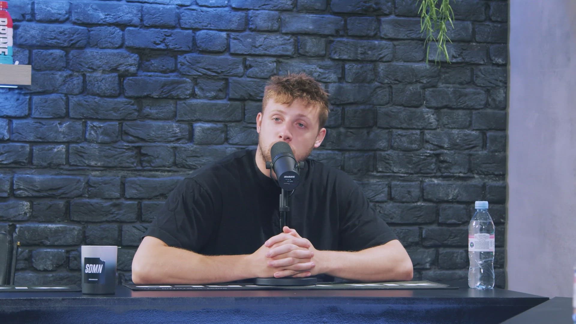 CAST E44 | Humix Video
