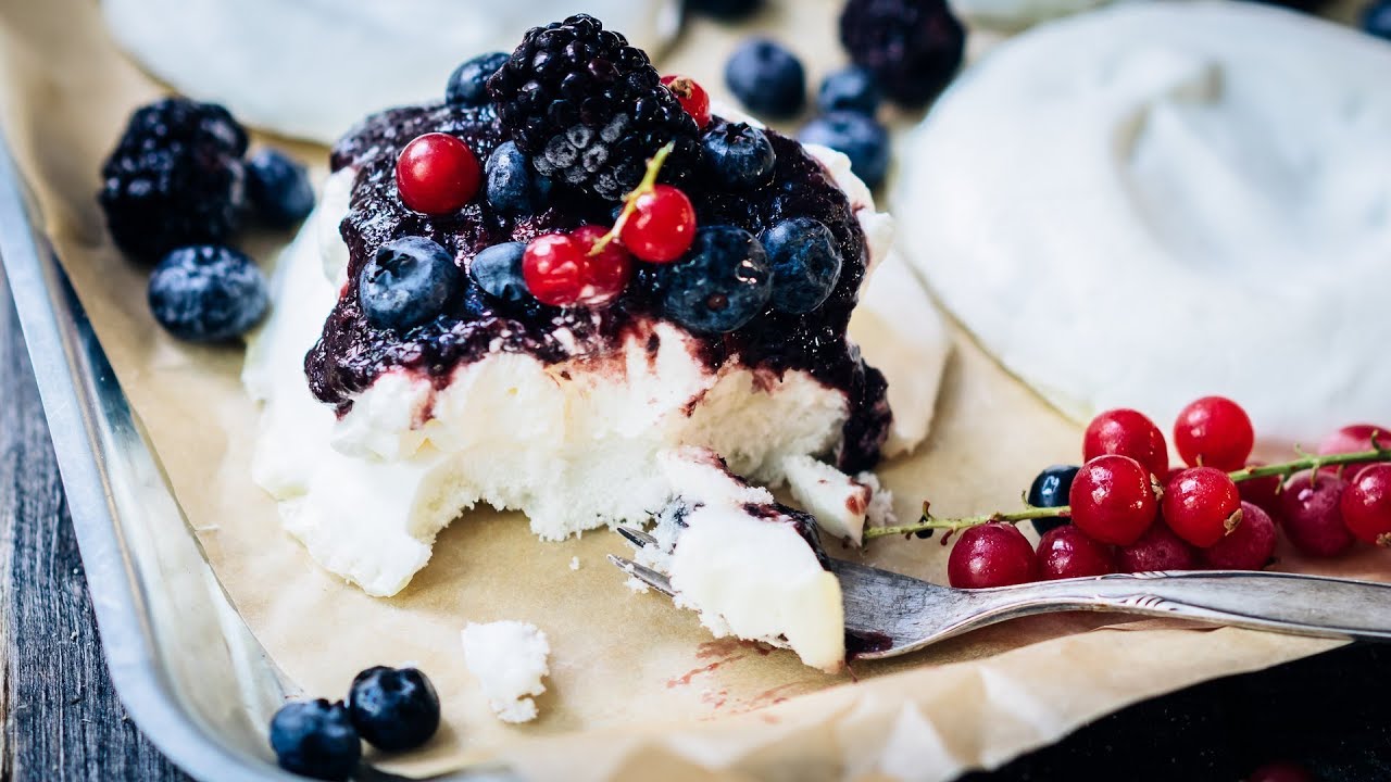 Video thumbnail for Pavlova SoulfoodLowCarberia