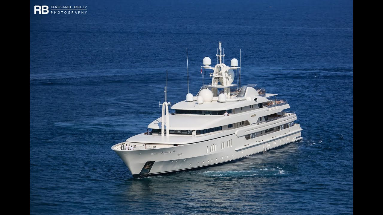 Bernard Arnault]: his Crazy US$ 70,000,000 Yacht Amadeus 