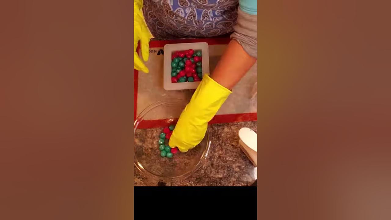 Video thumbnail for Jolly Ball Melt and Pour Soap #Short