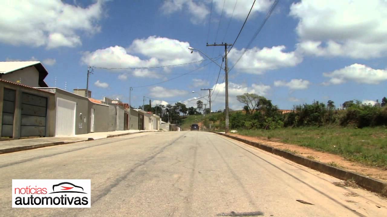 'Video thumbnail for Motor 4.4 V8, biturbo, 407 cavalos de potência'