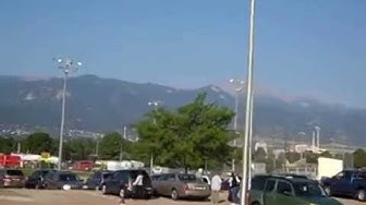 'Video thumbnail for Colorado Springs 2014 Balloon Classic - Parachutists'