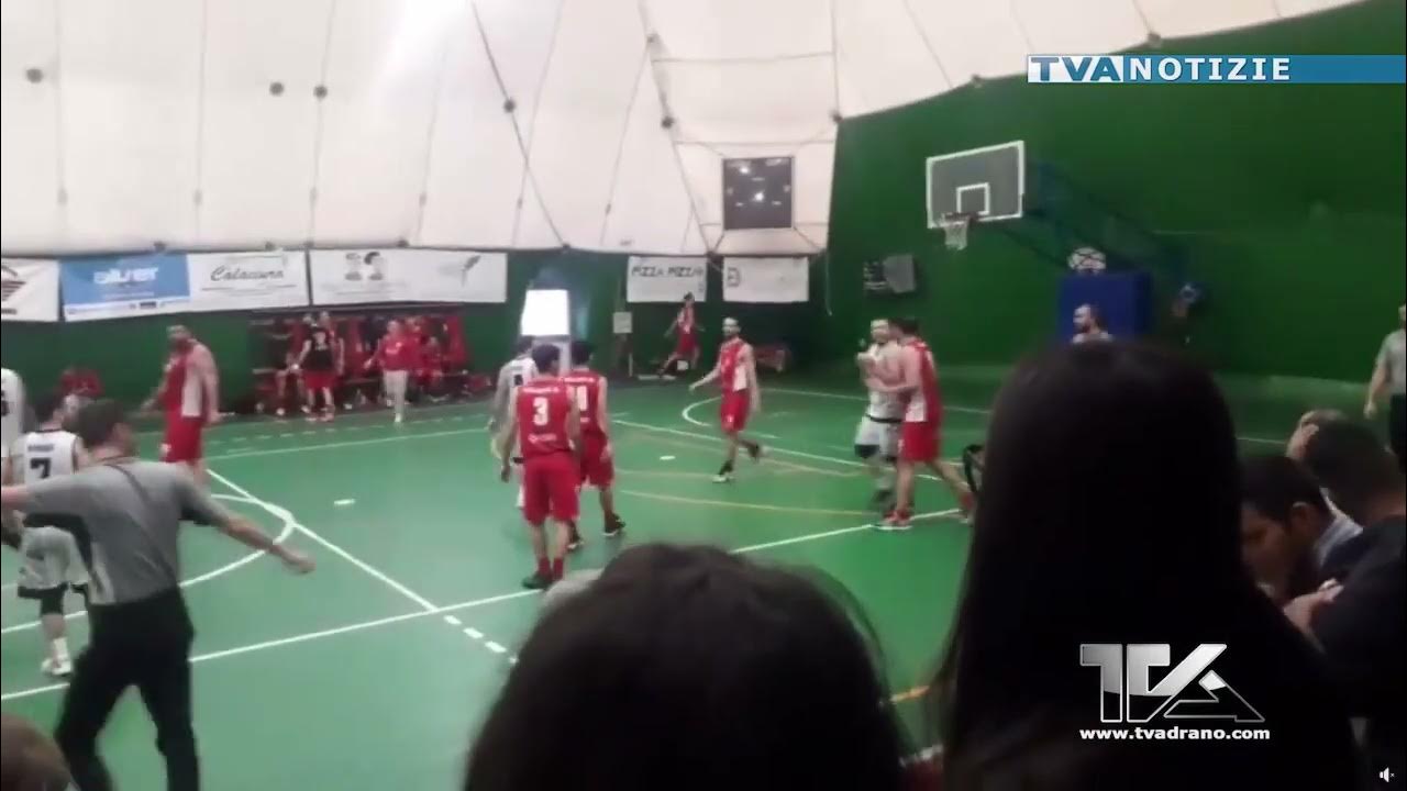 'Video thumbnail for Basket. Adrano vince gara 1 della finalissima regionale di serie D con Caltanissetta. Nisseni battut'