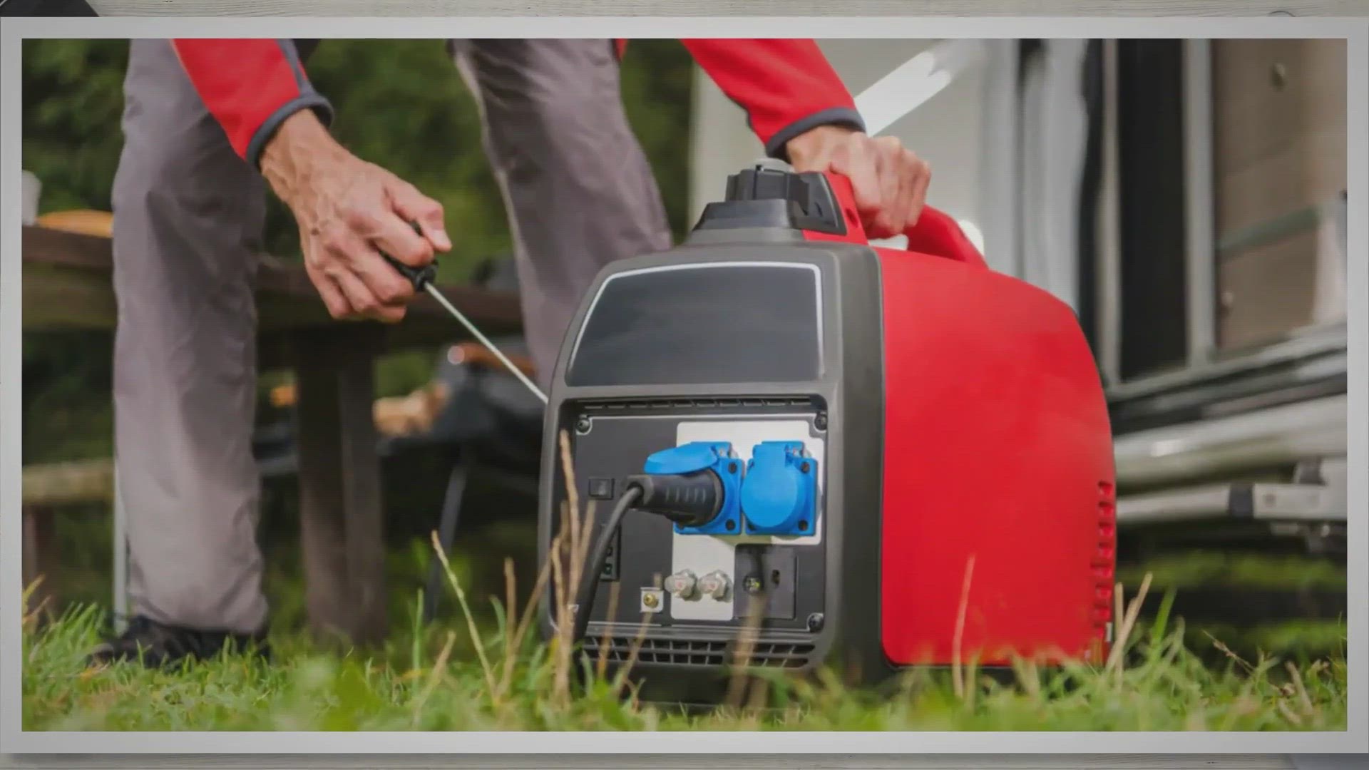 Video thumbnail for Best Generator For Camping (Australia) - Quietest, Smallest, Inverter