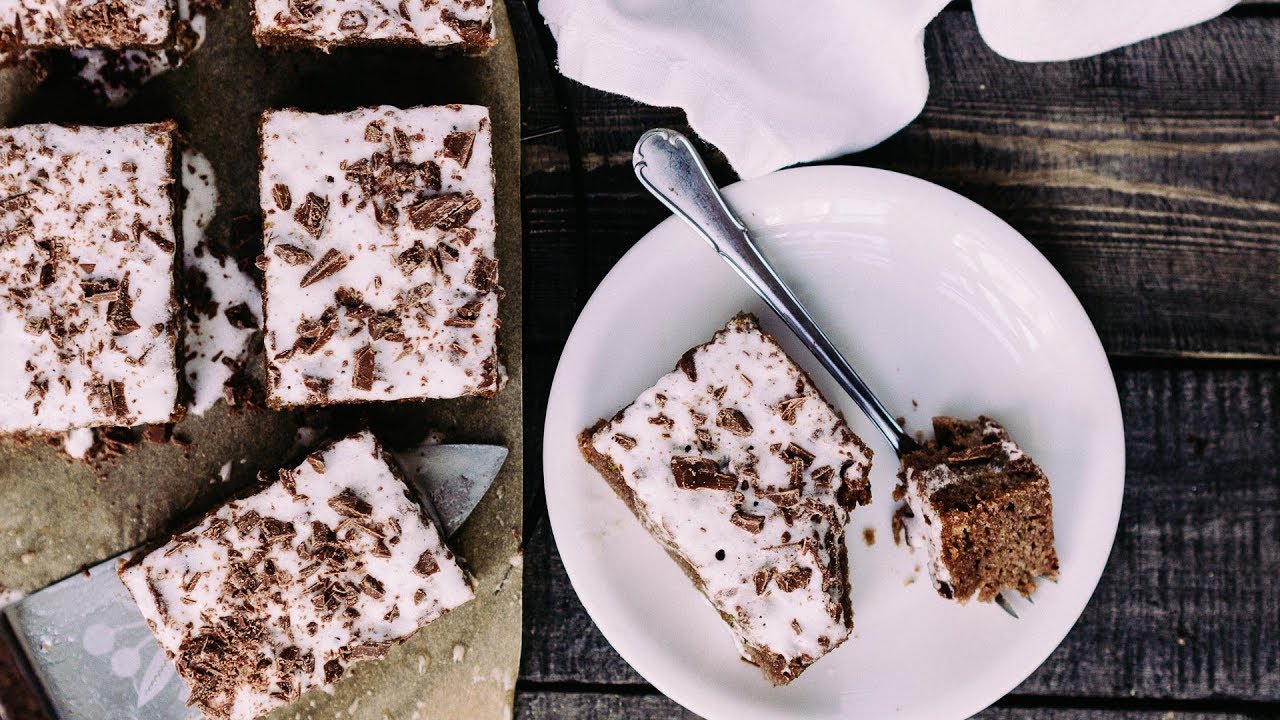 Video thumbnail for Zucchinikuchen Soulfood LowCarberia