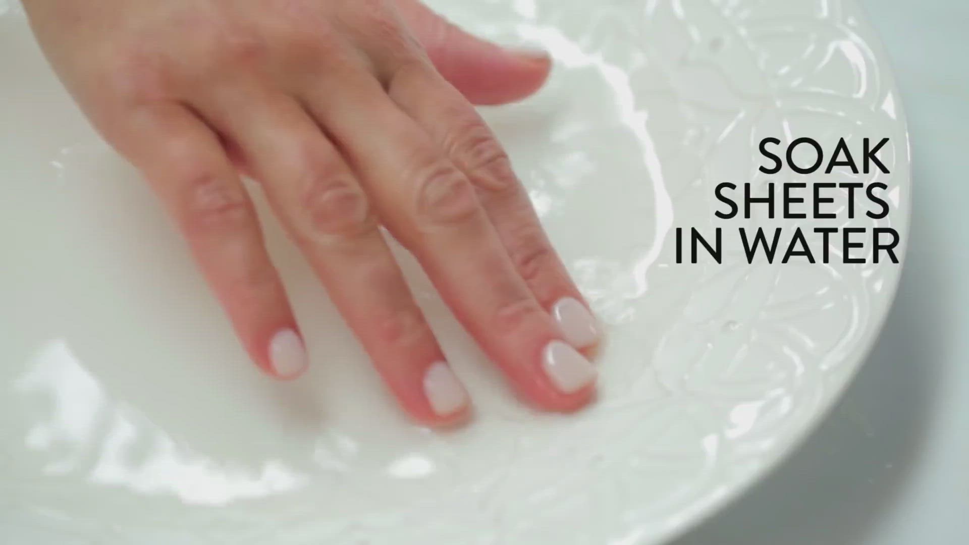 'Video thumbnail for Shrimp Summer Rolls with Seasame-Soy Dipping Sauce'