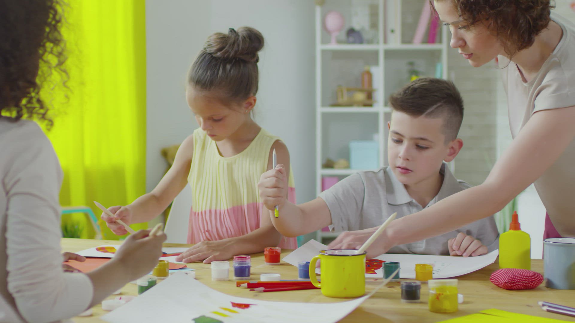 Bored Kids? 5 Fun and Inexpensive Ways to Entertain Them with Paper Plates