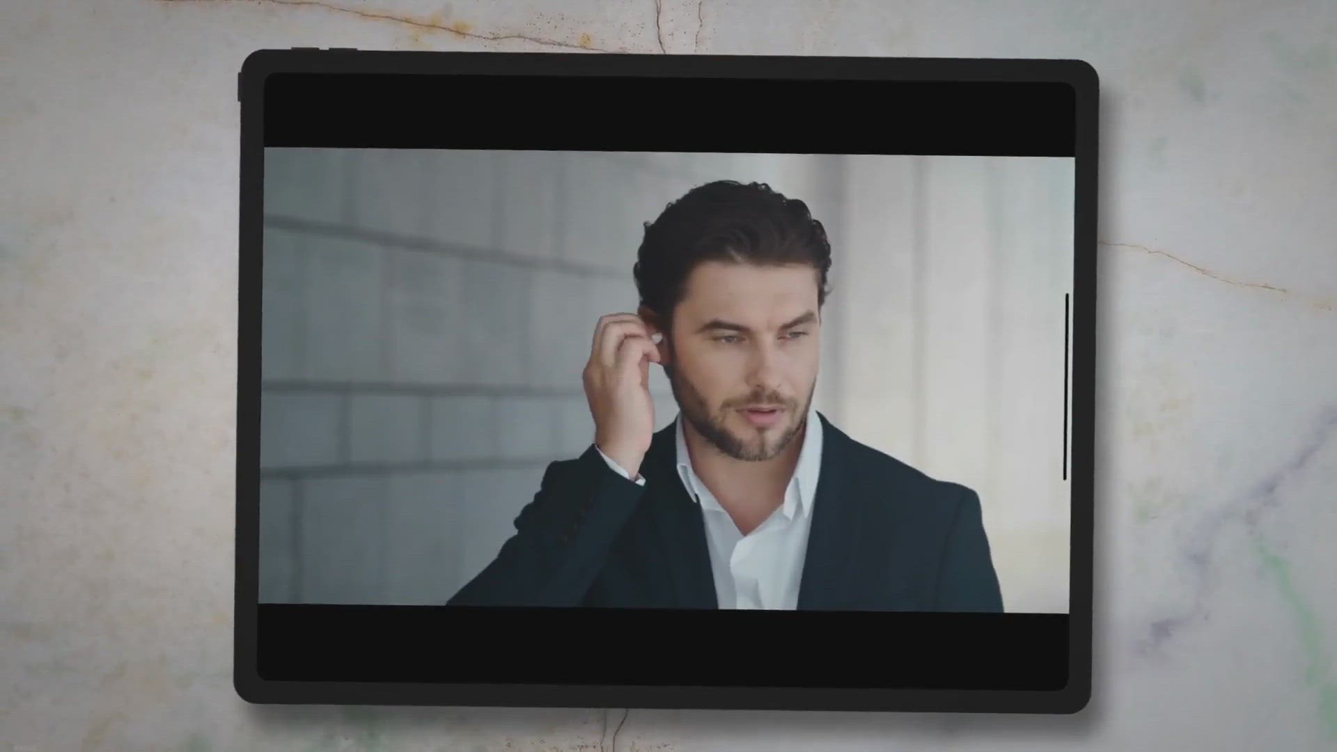 Video thumbnail for Airstream Earbuds
