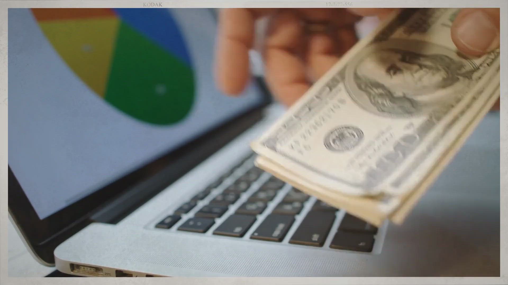 'Video thumbnail for À la recherche des étoiles invisibles: Comment j'ai gagné 50 000 $ ... En Bloguant!'