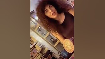 Video thumbnail for Μαρία Σολωμού: «Τι είπες ρε μ@λ@κ@;» – Χαμός με το βίντεο που έγινε viral