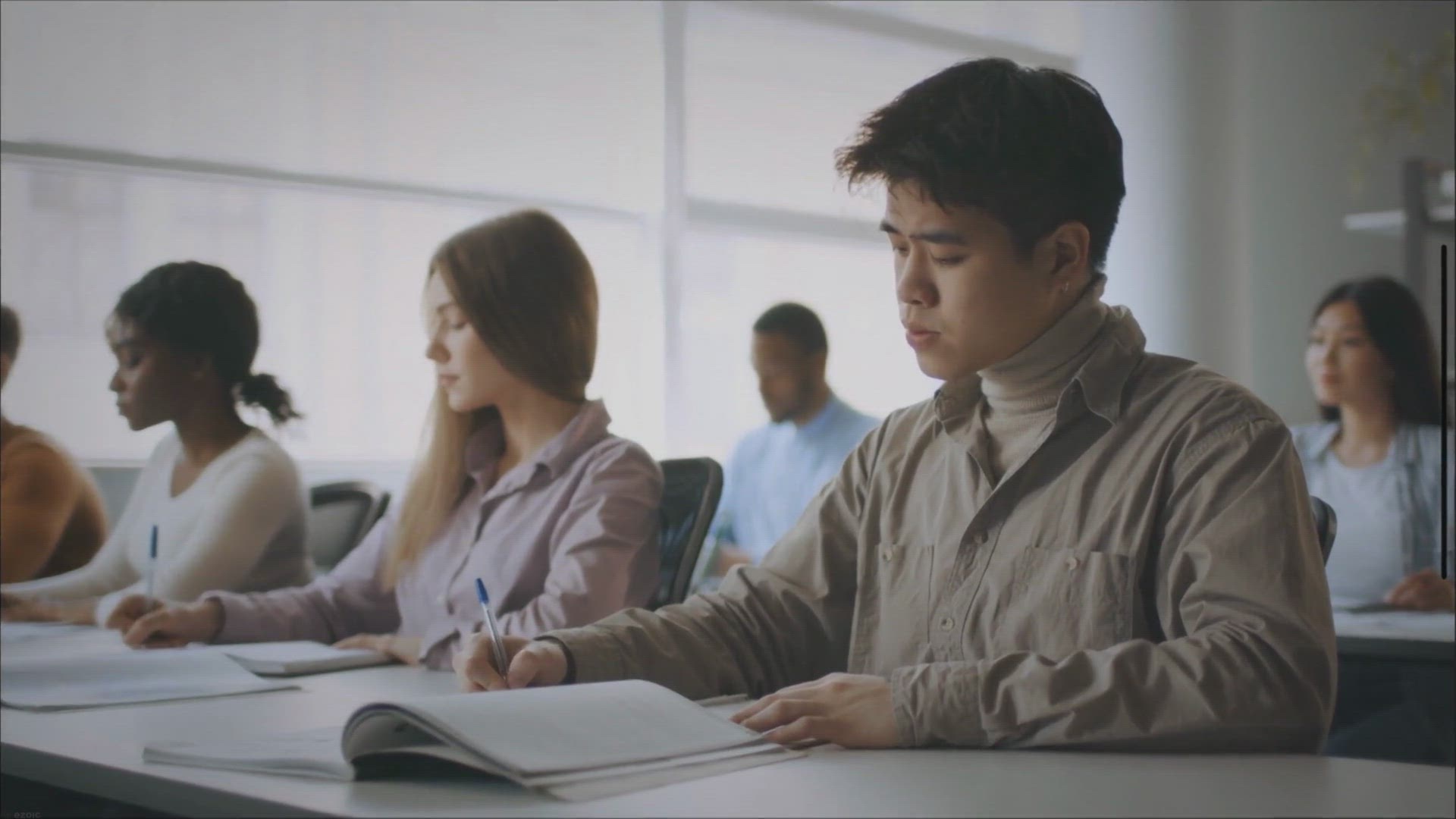 Video thumbnail for What is Excelsior College? – CollegeOnomics