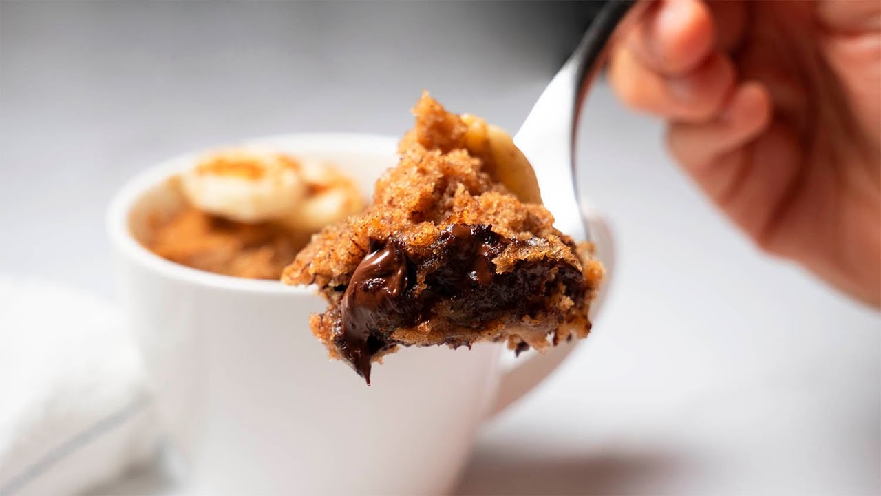 1 Minute Brownie in a Mug Recipe (with Video)