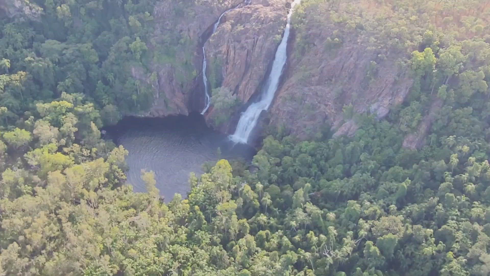 Video thumbnail for Wangi Falls at Licthfield National Park