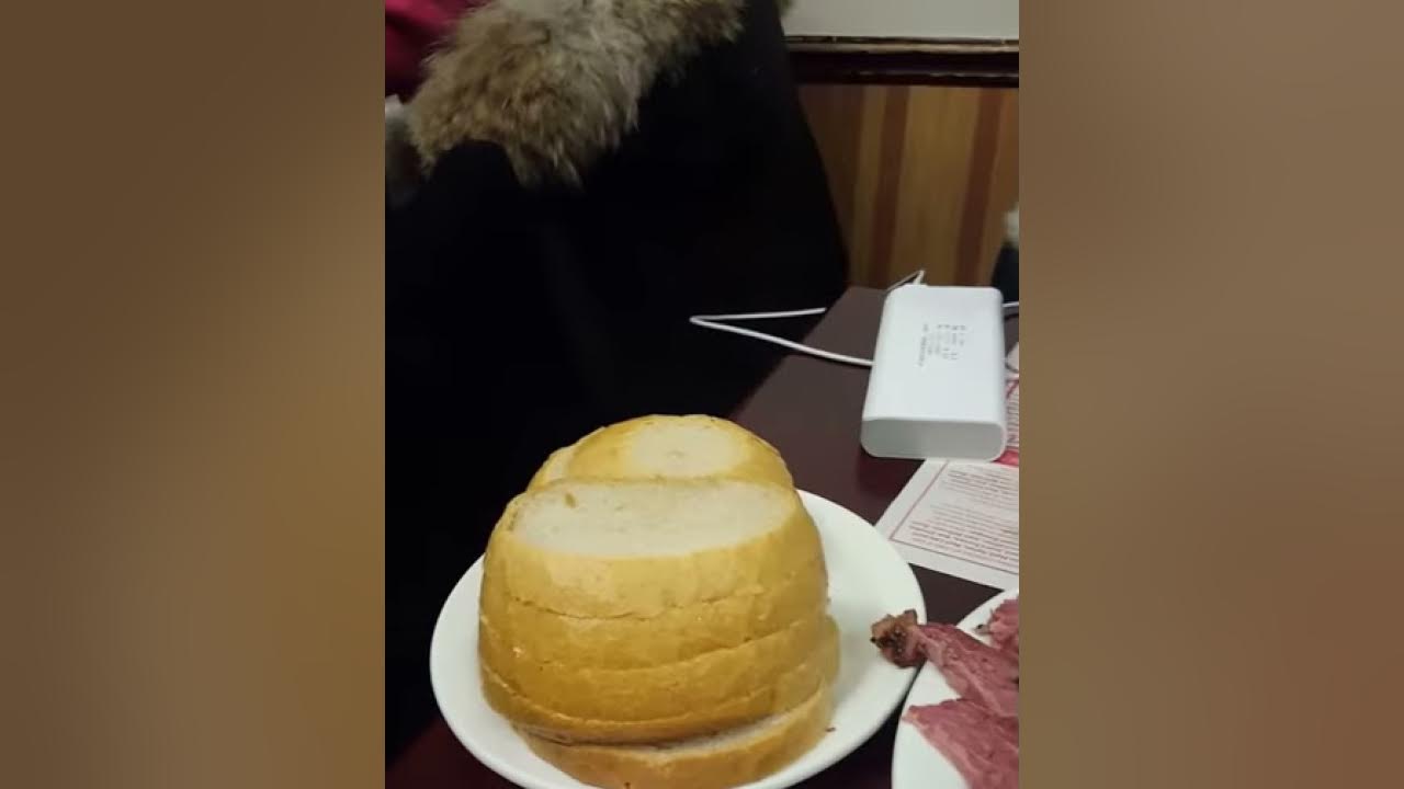 Video thumbnail for Schwartz's Diner in Montreal