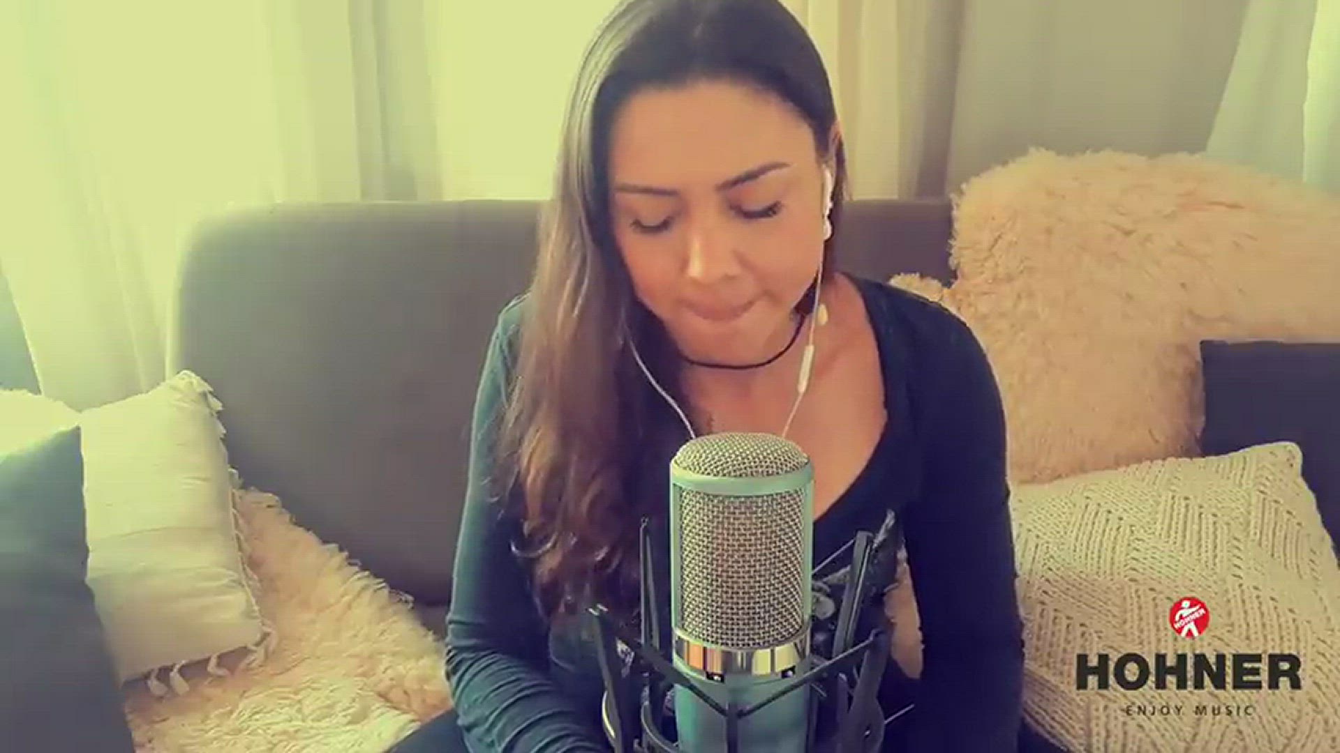 Video thumbnail for Indiara Sfair - Bond (Track for Frank and Drake's videogame)