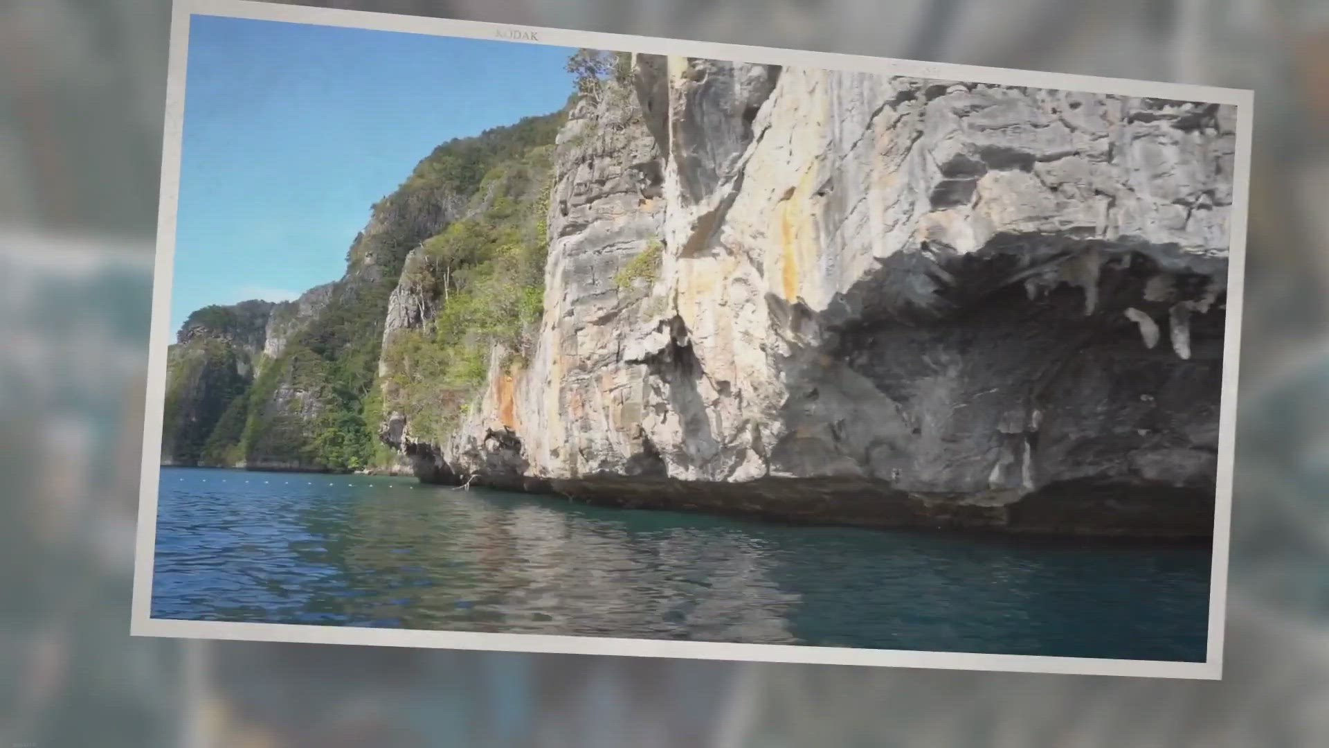 'Video thumbnail for Phi Phi Islands, Paradise Divers and Snorkeling in Thailand'