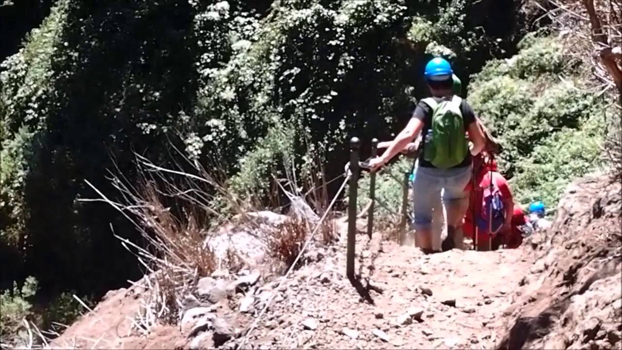 'Video thumbnail for Marcos y Cordero Quellen - La Palma pur'