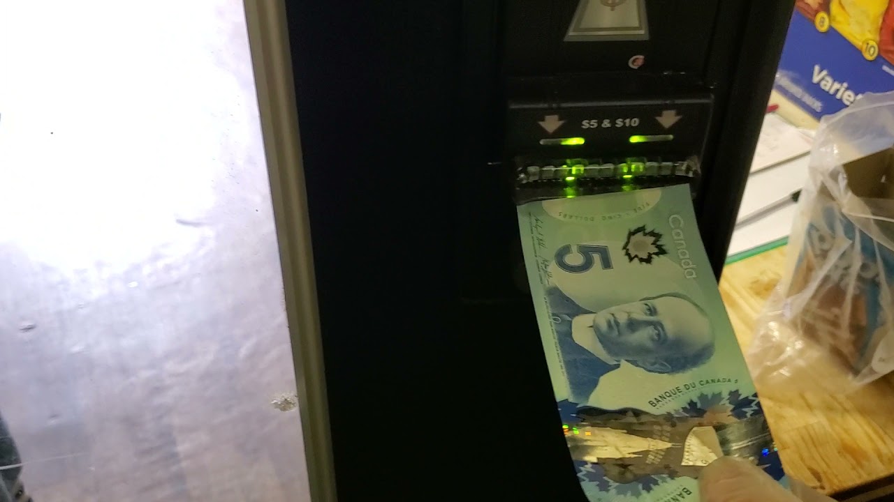 Video thumbnail for Can Vending Machine Take 5 dollar Bills?
