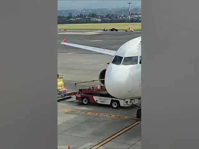 'Video thumbnail for VUELOS ENTRE #QUITO Y #BOGOTA 😱'