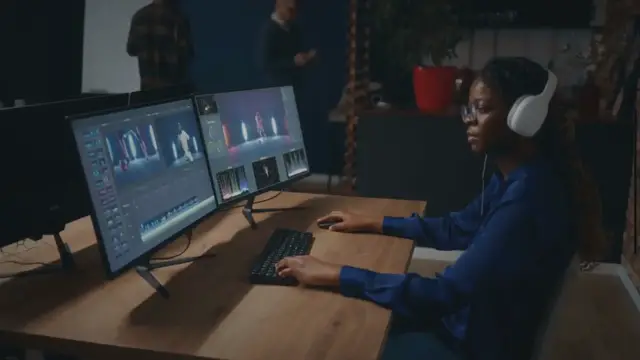 'Video thumbnail for How to Create a Video for Online Course [7-Year-Olds Can Do It]'