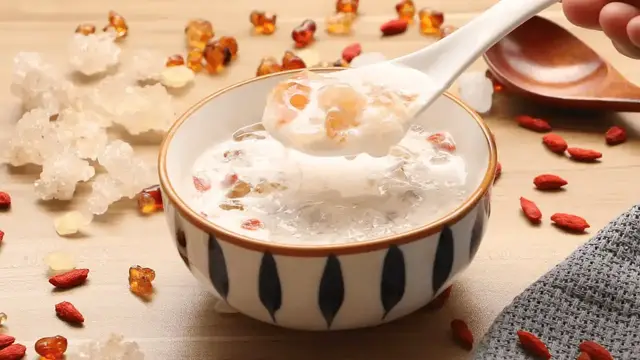 'Video thumbnail for Peach Gum With Milk And Snow Swallow : The Definitive Guide'