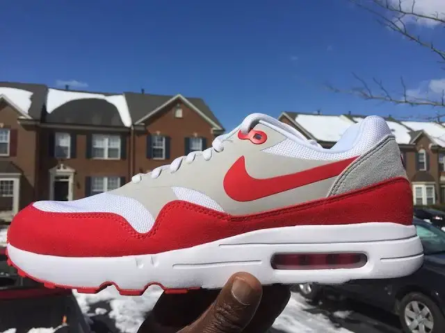 'Video thumbnail for Quick Look At The Nike Air Max 1 Ultra 2.0 LE Air Max Day 908091-100 | Where To Buy'