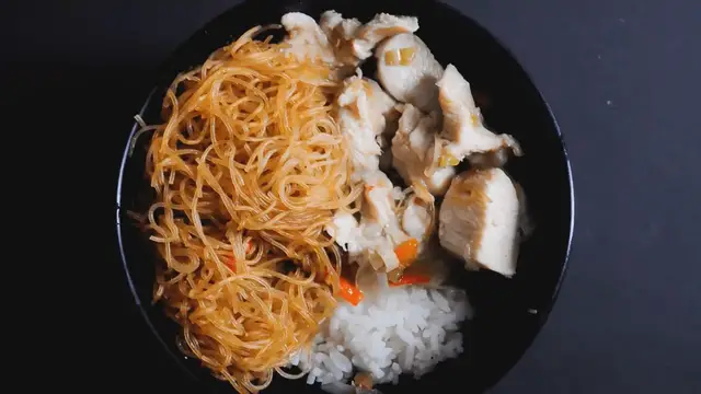 'Video thumbnail for Easy One-Pan Chicken with Buttered Noodles Recipe'