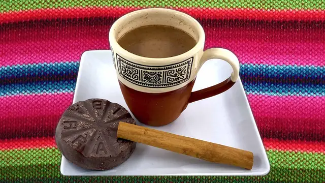 'Video thumbnail for La receta del tradicional champurrado'