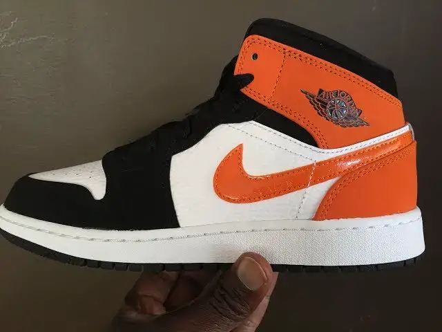 'Video thumbnail for Air Jordan 1 Mid Shattered Backboard & How To Identify The Fake Pair'