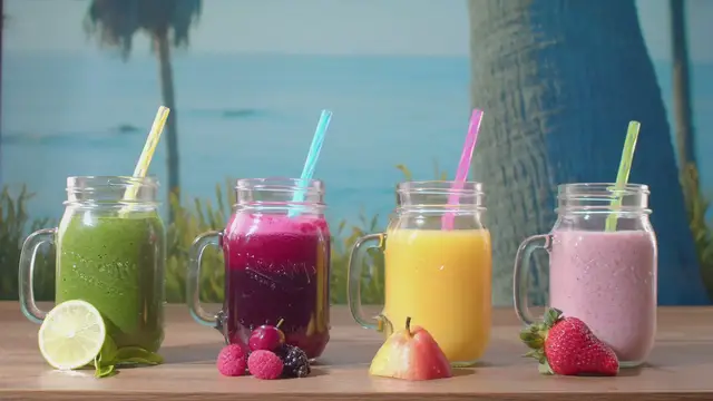 'Video thumbnail for 4 Freshly Prepared Smoothies in 4 Different Fruit Flavours'