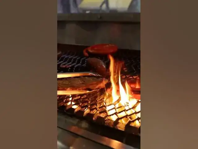 'Video thumbnail for How to Choose the Best Grilling Wood For Maximum Flavor'