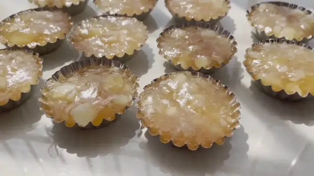 'Video thumbnail for How To Make Water Chestnut Cake Quickly'