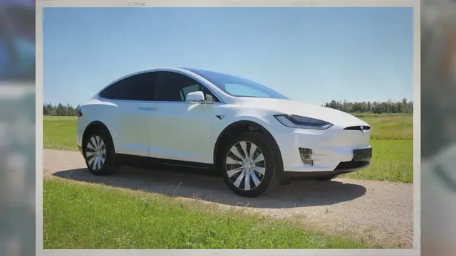 'Video thumbnail for Tesla Model X Problems: 5 Common Issues & FAQ's'