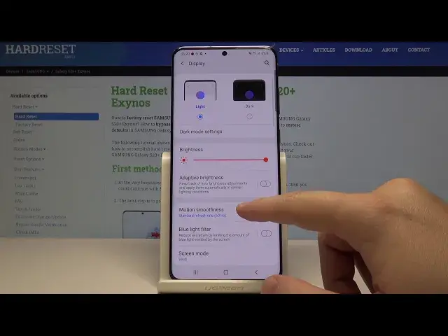 'Video thumbnail for How to Change Refresh Rate on SAMSUNG Galaxy S20+ - Set Up High Refresh Rate (120 HZ)'