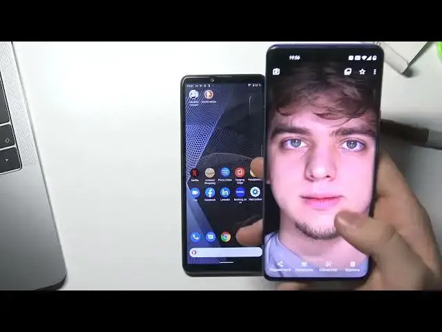 'Video thumbnail for ru SONY Xperia 10 III Unboxing & First Impressions | What's in the Box'