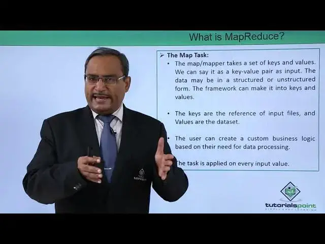 'Video thumbnail for MapReduce and Design Patterns - What is MapReduce ?'