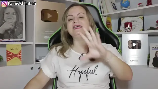 'Video thumbnail for If She Ignores You Like THIS... She's Secretly Obsessed With You!'
