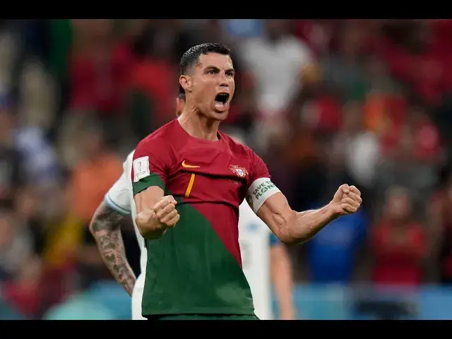 'Video thumbnail for Cristiano Ronaldo Highlights!'