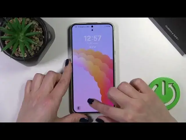 'Video thumbnail for How to Change Lock Screen Wallpaper on SAMSUNG Galaxy S24+'