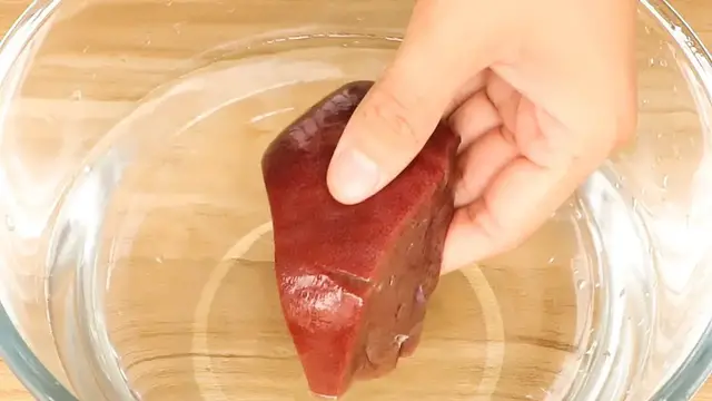 'Video thumbnail for How To Make Pork Liver Soup Fast'
