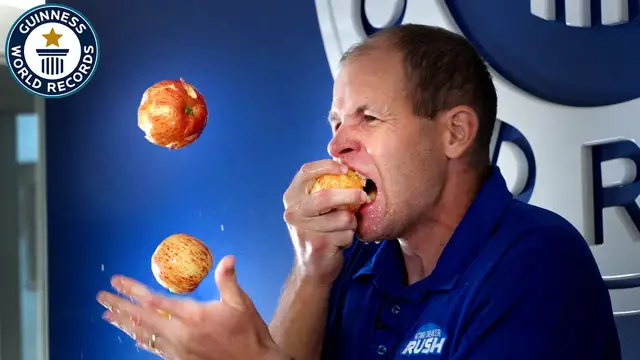 'Video thumbnail for David Rush juggles apples while eating to break record'