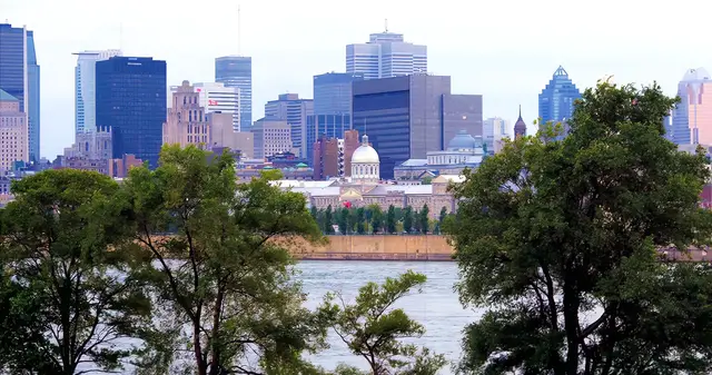 'Video thumbnail for Montreal, Quebec: Eine Reise entlang des St. Lorenz Stroms'