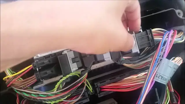 'Video thumbnail for Mercedes W210 E430 ECU Computer Removal'