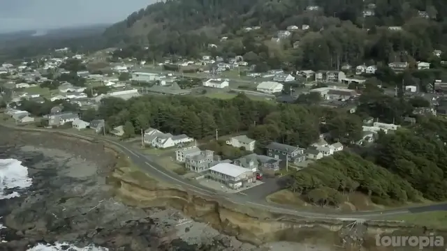 'Video thumbnail for 10 Best Places to Visit in Oregon - Travel Video (720p 30fps)'