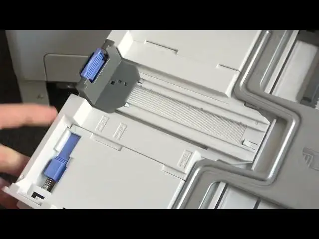 'Video thumbnail for How to insert A4 card into paper tray number 1 / Install the paper A4 size'